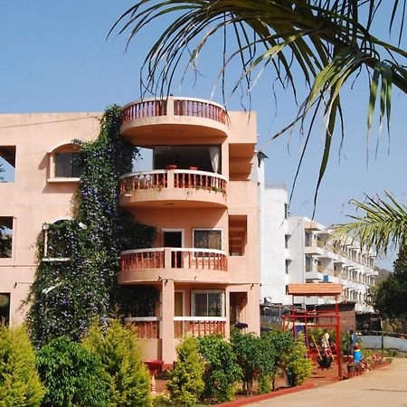 הוילה פנצ'גאני Quinte Hills Residency מראה חיצוני תמונה