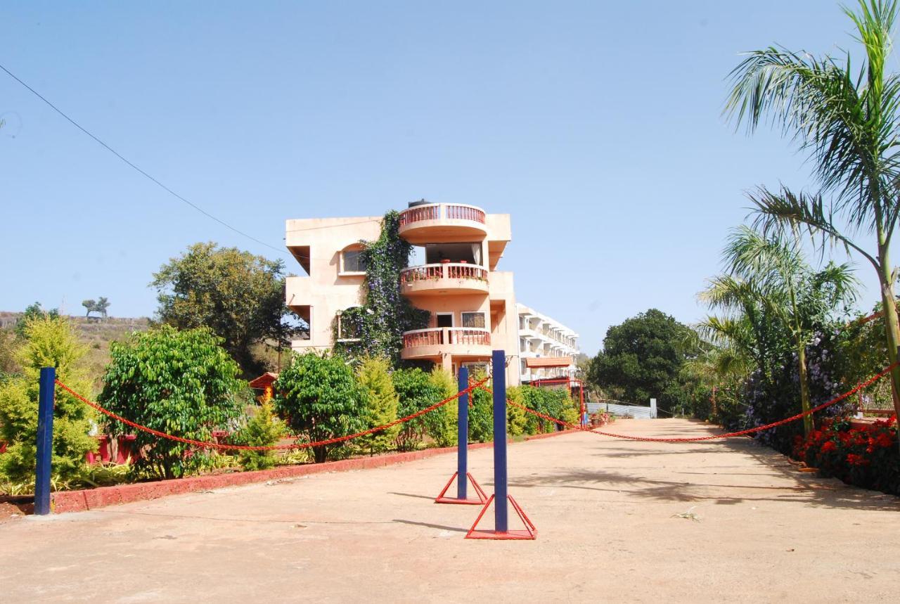 הוילה פנצ'גאני Quinte Hills Residency מראה חיצוני תמונה