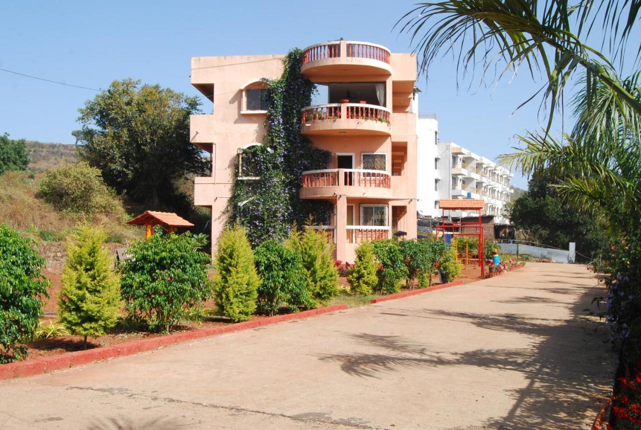הוילה פנצ'גאני Quinte Hills Residency מראה חיצוני תמונה