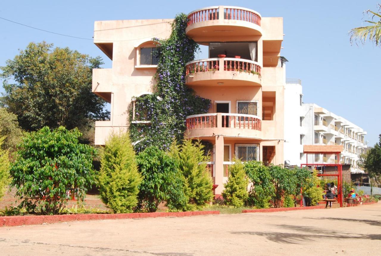 הוילה פנצ'גאני Quinte Hills Residency מראה חיצוני תמונה