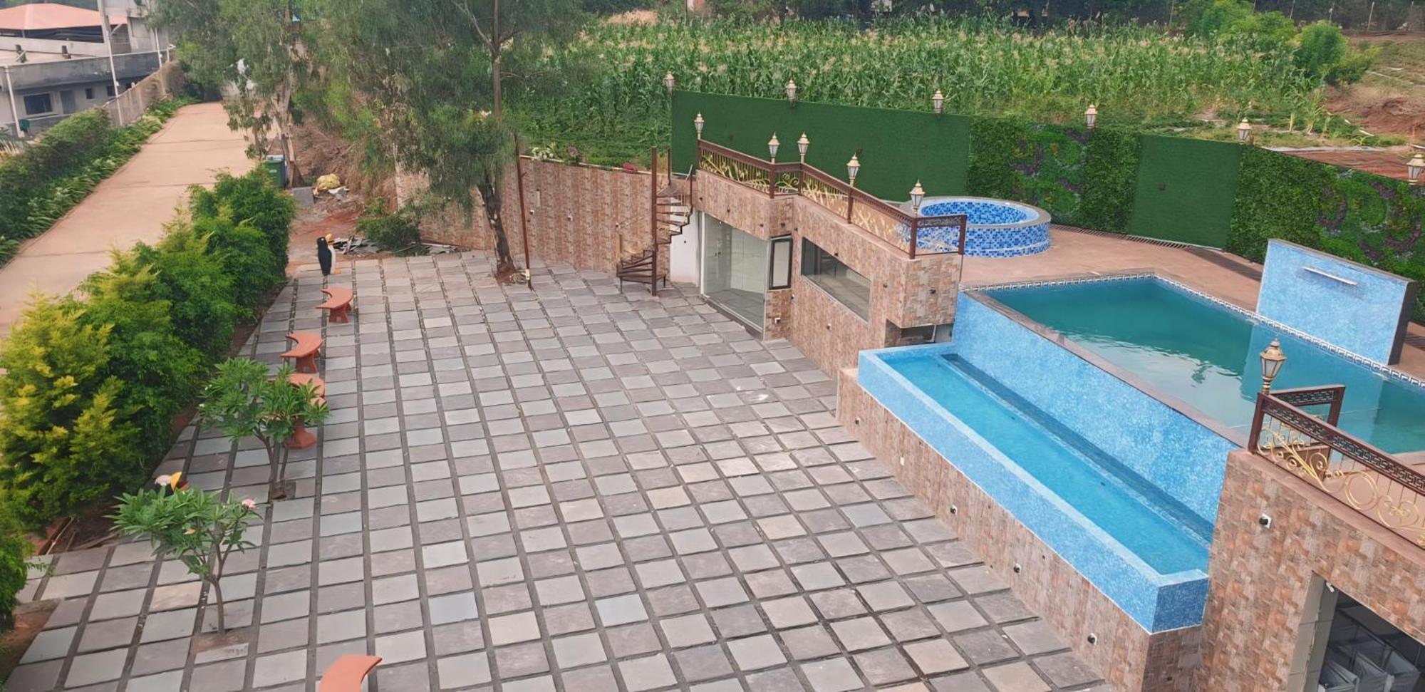 הוילה פנצ'גאני Quinte Hills Residency מראה חיצוני תמונה